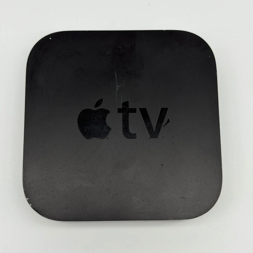 Apple TV A1378 2nd Generation Media Streamer 8GB w/ Remote & Power Cable TESTED
